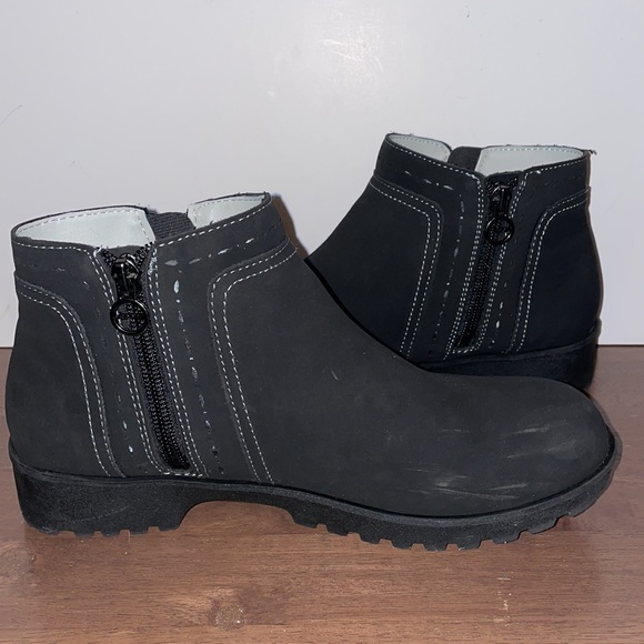 J Sport Women’s Jenna Ankle Boots - Picture 5 of 8
